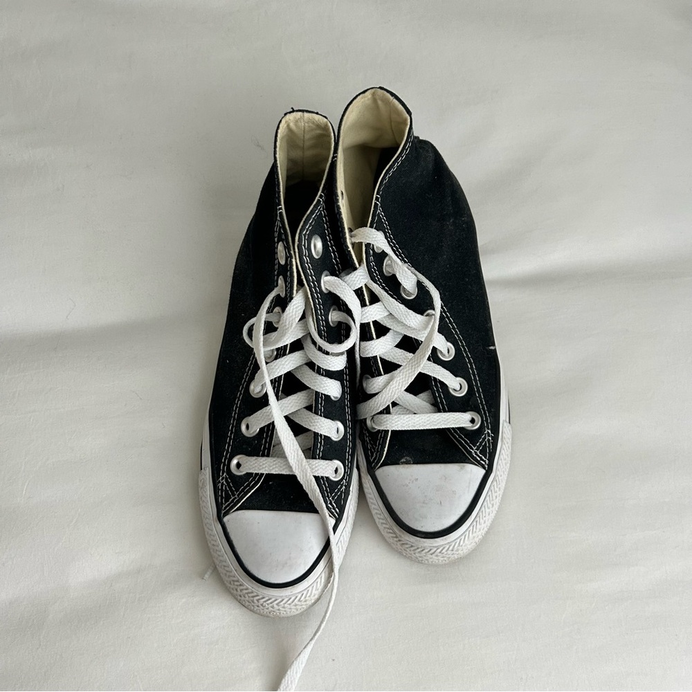 Black converse